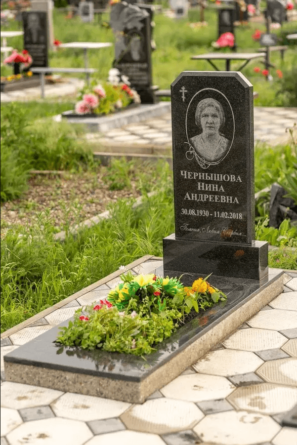 Фигурные памятники