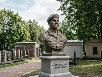 Бюст или ростовая скульптура воина на могилу: критерии выбора, технические нормы, порядок согласования на кладбище